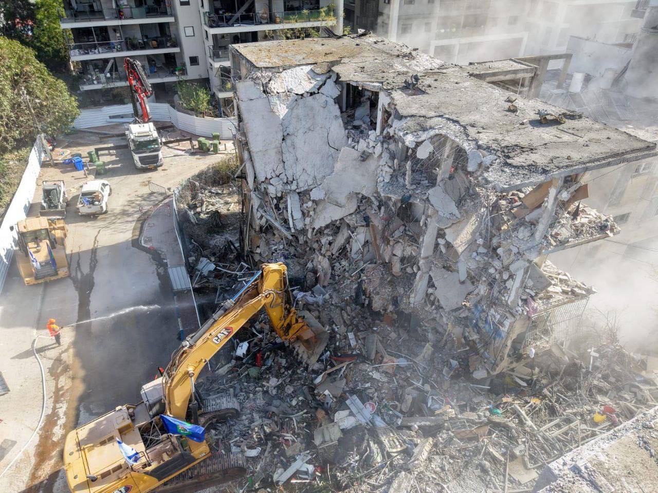 拉马特甘被袭大楼开始拆除，将建新公园造福居民。