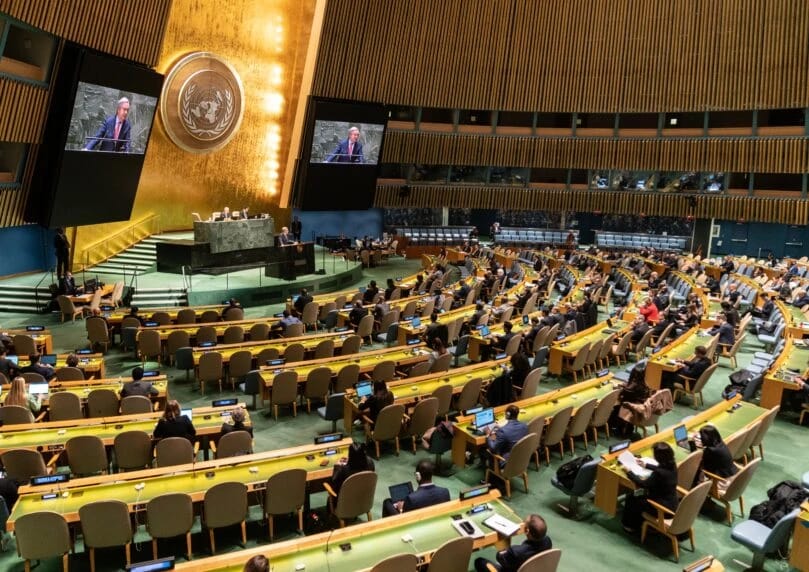 新西兰外交部长温斯顿·彼得斯宣布，新西兰目前不会承认“巴勒斯坦国”。 ... ...