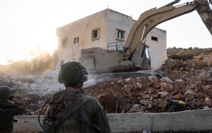 来自以法莲旅的部队拆除了恐怖分子贾米勒·萨马拉的住所。萨马拉在撒马利亚的罗钦和费杜埃尔镇发动了致命袭 ...