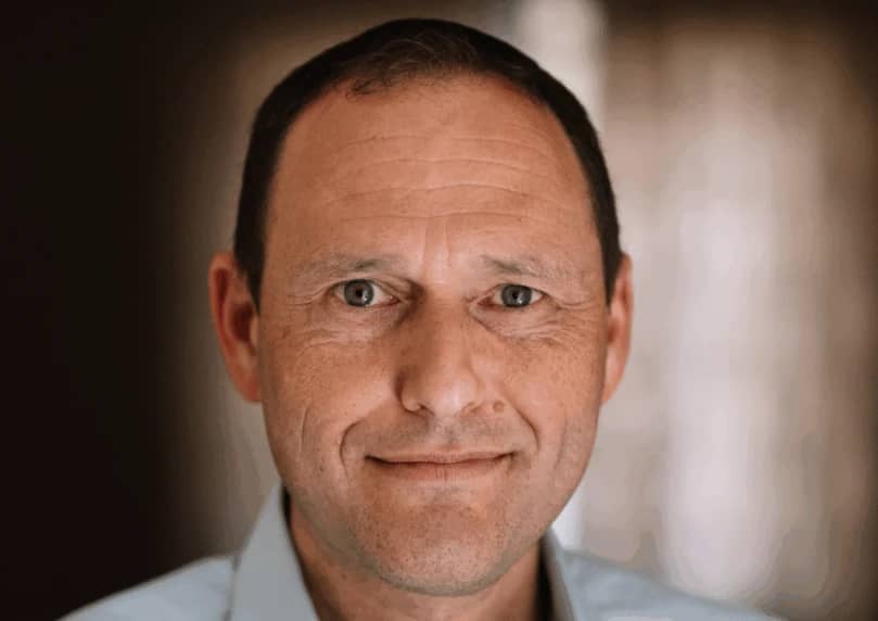 国防部长以色列·卡茨宣布任命律师伊泰·奥菲尔为军事检察长，接替伊法特·托默-耶鲁沙尔米。卡茨解释说， ...