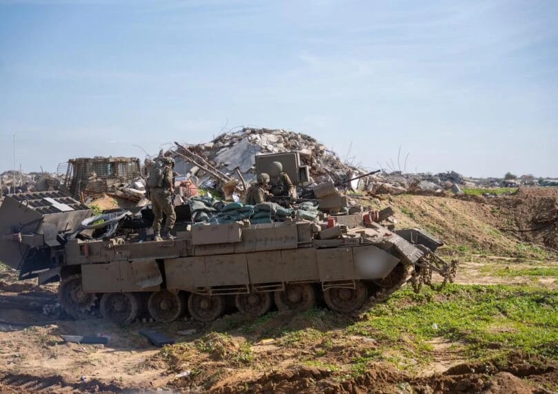 报道称，哈马斯与多个武装派别通过复杂的隐蔽和转移手段合作扣押人质，多次在以军近距离行动时阻止了营救。 ...