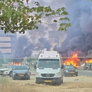 纳坦兹核设施停止运作  以誓言瓦解伊朗政权  伊朗高层接连遭袭  集束导弹袭击以中部 . ...